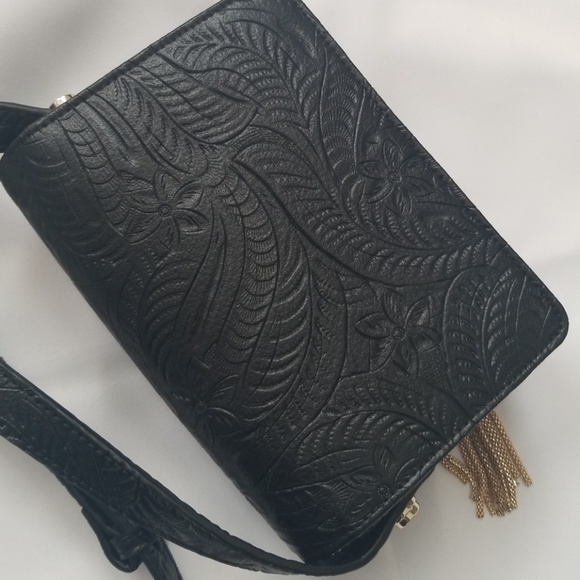 Shiraleah Avalon Crossbody Bag - Picture 6 of 7